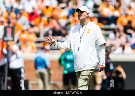 21 avril 2018 : l'entraîneur-chef Jeremy Pruitt du Maine bénévoles au cours de la l'Université du Tennessee Bénévoles Orange et Blanc jeu intrasquad mêlée au Stade de Neyland à Knoxville, TN/CSM Gangloff Tim Banque D'Images