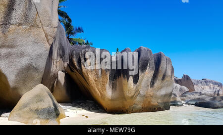 Seychelles - La digue plage rocheuse de Grand Anse Banque D'Images