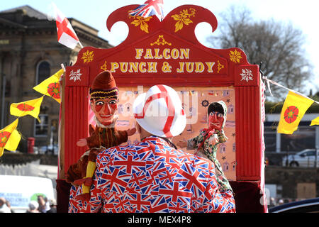 Le jour de rue George / Punch & Judy, Darwen, Lancashire Clitheroe / 23 Avril 2018 Banque D'Images