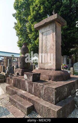 Tombes de Kano Tan'yu ( 1602 - 1674 ), artiste japonais, Ikegami Honmonji temple, Tokyo, Tokyo, Japon Banque D'Images