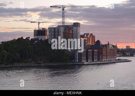 Stockholm, Suède - 20 août 2017 : Nouveaux immeubles résidentiels à Nacka municipalité. L'ouest densément zone construite de Nacka municipalité est un con Banque D'Images