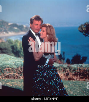 Hart aber herzlich : Retour sur l'aka. Pour Hart Hart renvoie, TV Film USA 1993 Regie : Peter Hunt acteurs : Jonathan Hart (Robert Wagner), Jennifer Hart (Stefanie Powers) Banque D'Images