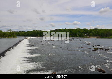 La savane rapides à la Savannah River, à Augusta (Géorgie). Banque D'Images