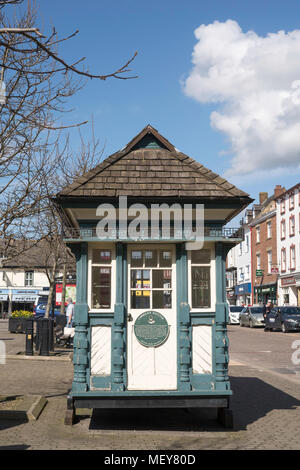 Le 1911 vintage Cabmen's shelter, Place du marché de Ripon, North Yorkshire, England, UK Banque D'Images