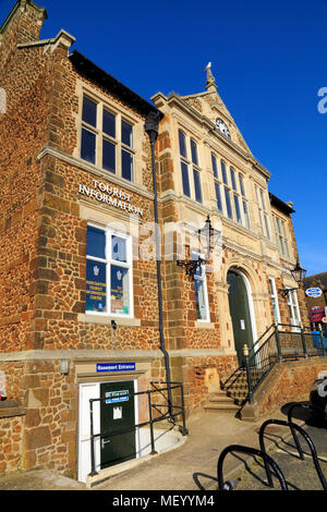 Hunstanton, Ancien Hôtel de Ville, Centre d'informations touristiques, Victorian carstone buildiing, Norfolk, England, UK Banque D'Images