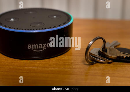 Amazon Dot echo 'Alexa' Banque D'Images