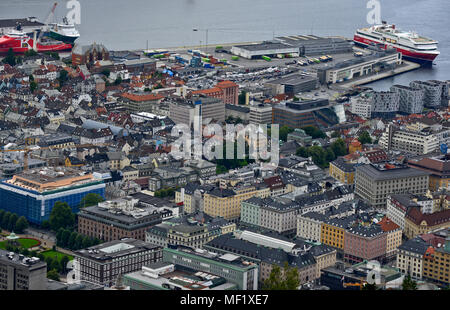 Vagen bay et le port, Bergen, Norvège Banque D'Images