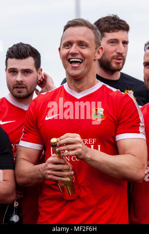 Llanelli Ville célébrer devenir ligue mondiale de la division 1 Champions. Port Talbot Town 1-3 Llanelli Ville. 21/4/18. Banque D'Images