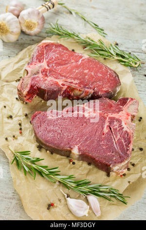 Dry-brutes de T-bone steaks Banque D'Images