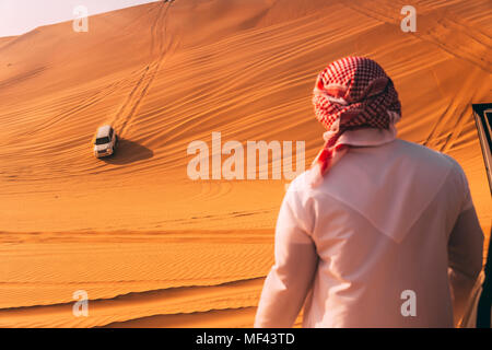 Dune Bashing avec un 4x4 dans le désert d'Al Khatim à Dubaï, Emirates Banque D'Images