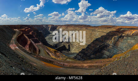 Plus grande mine d'or australienne superPit - Kalgoorlie, Australie occidentale Banque D'Images