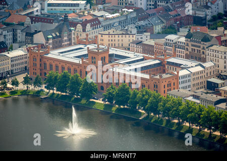 Ministère de l'intérieur de l'anse, sur Pfaffenteich, Schwerin, Mecklembourg-Poméranie-Occidentale, Allemagne Banque D'Images
