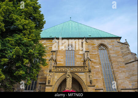 Partie arrière de la cathédrale d'Erfurt et Collegiate Church of St Mary, Erfurt, Allemagne. Martin Luther a été ordonné dans la cathédrale en 1507 Banque D'Images