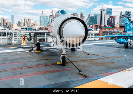 L'Intrepid museum, avions, jets Banque D'Images