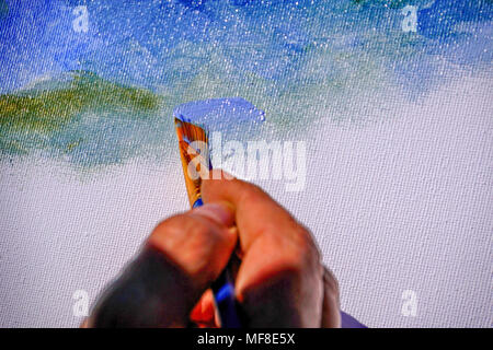 Seascape artist painting on canvas Close up Banque D'Images
