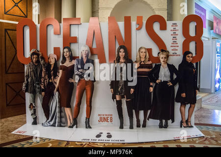 Las Vegas, USA. Apr 23, 2018. Ocean's 8 sortira le 8 juin, comme vu à l'intérieur de Kino Caesars Palace à Las Vegas, NV. Crédit : l'accès Photo/Alamy Live News Banque D'Images