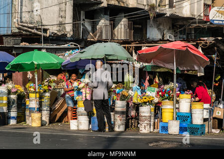 La ville de Panama, Panama - mars 2018 : les gens sur la rue commerçante animée à Panama City , Avenida Central Banque D'Images