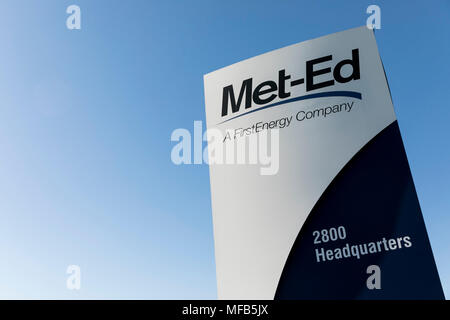 Un logo affiche à l'extérieur du siège de Met-Ed, filiale de FirstEnergy, à Reading, Pennsylvanie, le 22 avril 2018. Banque D'Images