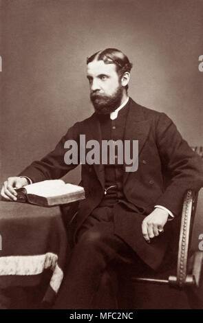 Le ministre anglican Edward Carr Glyn (1843-1928) comme un jeune homme, c1870s, probablement alors qu'il était vicaire de Doncaster. Glyn allait servir (entre autres rôles) comme aumônier honoraire à la reine Victoria et comme évêque de Peterborough. (Photo par Samuel A. Walker) Banque D'Images