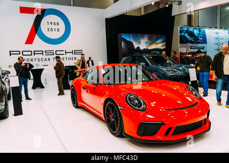 Bucarest, Roumanie - Mars 28, 2018 : Porsche au Salon Automobile International de Bucarest Banque D'Images