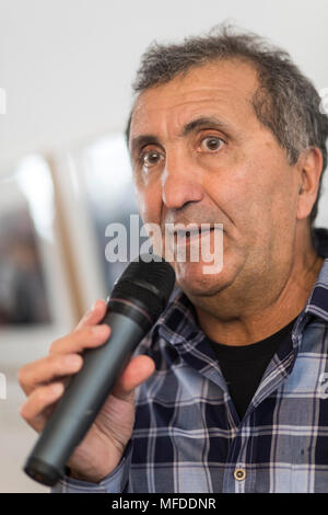 Berlin, Deutschland. Apr 15, 2018. Pete Souza/19, tournée de l'exposition et signature de livre avec Pete Souza, le photographe du président américain Barack Obama, à la Kennedy Museum le 15.04.2018. La culture, de la politique d'utilisation | Crédits dans le monde entier : dpa/Alamy Live News Banque D'Images