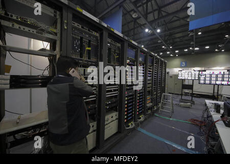Goyang, Seoul, Corée du Sud. Apr 25, 2018. Le 25 avril 2018 sud-coréen Ilsan, Korea-South MPC centre réseau prêt à sommet intercoréen au Centre Principal de Presse Kintex à Ilsan, Goyang, la Corée du Sud. Sommet intercoréen tenue à Panmunjom, Maison de la paix le 27 avril 2018. Credit : Ryu Seung-Il/ZUMA/Alamy Fil Live News Banque D'Images