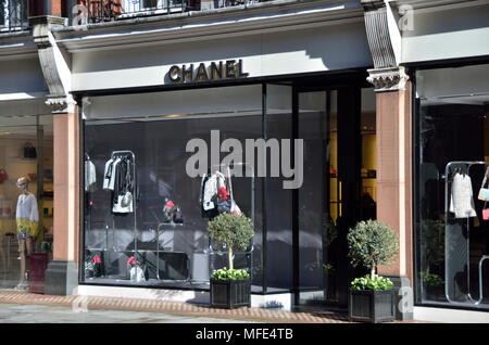 Boutique Chanel dans Sloane Street, Knightsbridge, London, UK. Banque D'Images