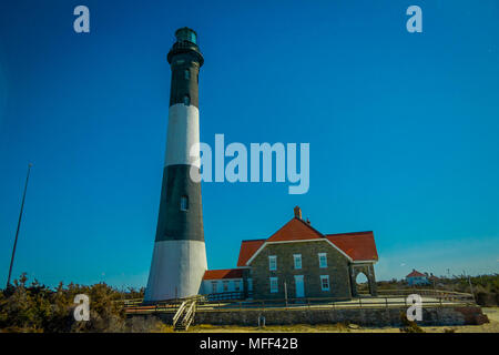 LONG ISLAND, USA, avril, 17, 2018 : vue extérieure de Montauk Point Lighthouse, le plus ancien phare de l'État de New York Banque D'Images