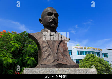 Don Sergio Mendoza buste, Manta Ville, Province de Manabi, Équateur, Amérique du Sud Banque D'Images