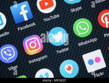 Social Media Applications sur un Smartphone, Close Up Banque D'Images