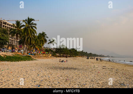 Lumley Beach au coucher du soleil, Freetown, Sierra Leone, Afrique de l'Ouest, l'Afrique Banque D'Images