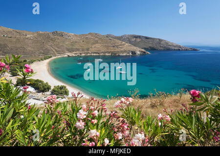 Vue sur Ganema Beach sur la côte sud de l'île, Serifos, Cyclades, Mer Égée, îles grecques, Grèce, Europe Banque D'Images