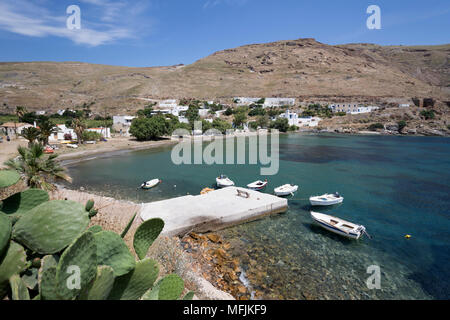 Vue sur Megalo Livadi sur la côte ouest de l'île, Serifos, Cyclades, Mer Égée, îles grecques, Grèce, Europe Banque D'Images