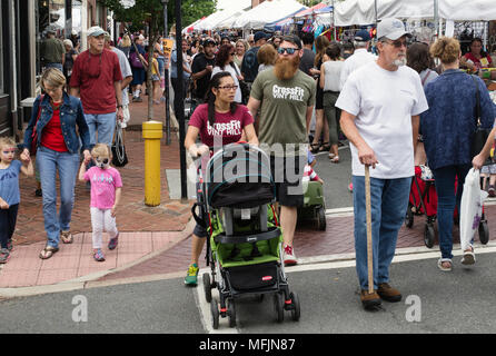 Warrenton, Virginia/USA-5-19-17 : Forfaits de tentes à Warrenton Warrenton pendant le Festival du printemps. Banque D'Images