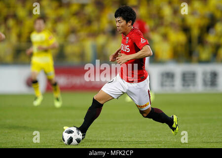 Chiba, Japon. Apr 25, 2018. Muto Yuki (REDS) Football/soccer : 2018 J1 match de championnat entre Kashiwa Reysol 1-0 Urawa Red Diamonds à SANKYO FRONTIER Kashiwa Stadium à Chiba, Japon . Credit : Yusuke Nakanishi/AFLO SPORT/Alamy Live News Banque D'Images