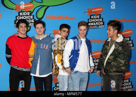 2018 Nickelodeon Kids' Choice Awards, qui a eu lieu lors du Forum à Inglewood, Californie. Comprend : Chance Perez, Michael Conor, a appelé l'Ramos, Sergio Calderon, Brady Tutton Où : Inglewood, California, United States Quand : 24 Mar 2018 Crédit : Nicky Nelson/WENN.com Banque D'Images