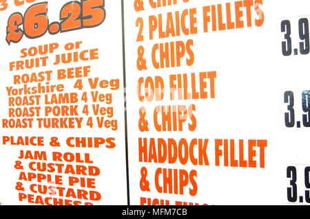 David Potter / Band /Sem - Allemand/Hotshoe - scènes de plage - Le menu de poisson typiquement britannique et chip shop - Felixstowe - UK. Bandphoto/crédit : OBLIGATOIRE Banque D'Images