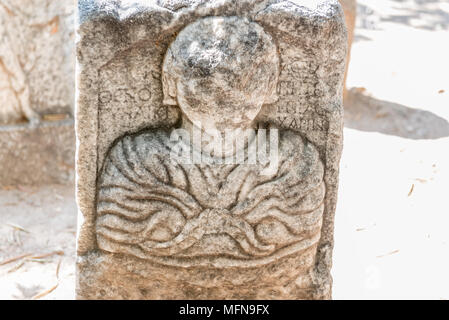 Détail de l'ancienne cité romaine en pierres tombales dans le château de Bodrum, Turquie. Banque D'Images