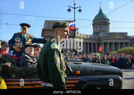 Cortège d'anciens combattants de la Seconde Guerre mondiale, le jour de la Victoire sur Banque D'Images