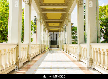 Bâtiment de style européen dans le corridor Phaya Thai Palace, Bangkok, Thaïlande Banque D'Images