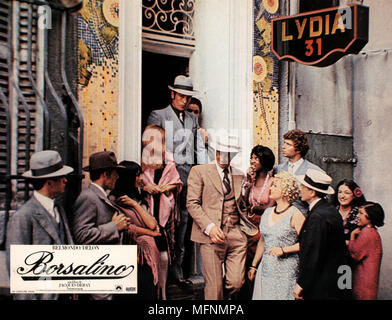 Borsalino Année : 1970 - France / Italie réalisateur Jacques Deray Jean-Paul Belmondo, Alain Delon Banque D'Images