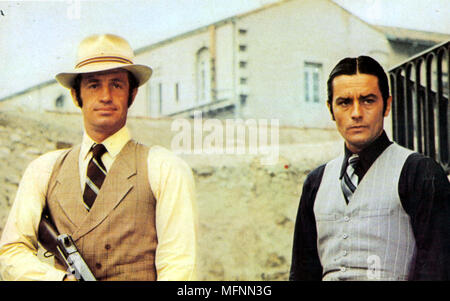 Borsalino Année : 1970 - France / Italie réalisateur Jacques Deray Jean-Paul Belmondo, Alain Delon Banque D'Images