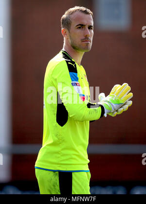 Fleetwood Town's gardien Alex Cairns au cours de la Sky Bet League un match à Highbury Stadium, 5000. Banque D'Images