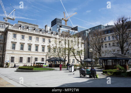 Keltbray à l'est de St Bartholomew's Hospital de Barth Square, Smithfield, Londres, EC1, UK Banque D'Images