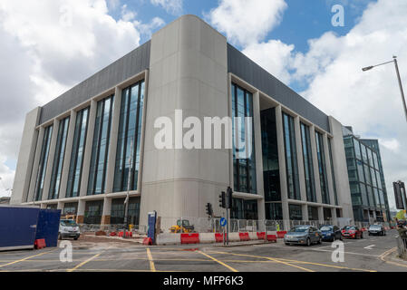 Le nouveau bâtiment du siège de la BBC Wales sur la place centrale de Cardiff, Pays de Galles, Royaume-Uni. Banque D'Images