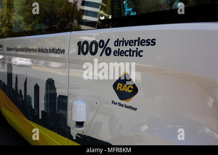 Un Intellibus en bus sans conducteur un essai dans les rues de Perth en Australie occidentale. Banque D'Images