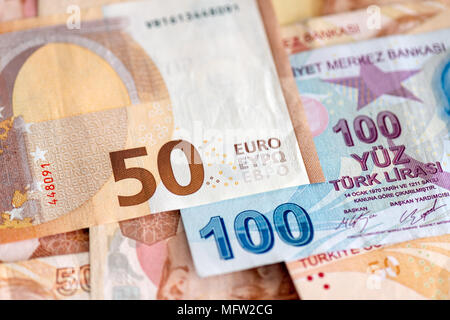 La monnaie turque et européenne - close-up of mixed Lira et billets Banque D'Images
