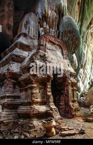 Khmer Phnom Chhnork cave temple hindou dans la province de Kampot, au Cambodge Banque D'Images