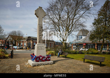 Formby, Arrondissement de Sefton, Merseyside, Angleterre. village war memorial Banque D'Images