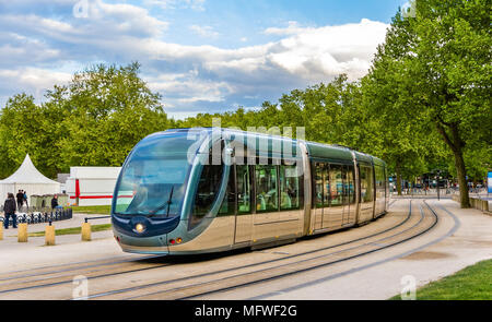 Un Tramway à Bordeaux - France, Aquitaine Banque D'Images